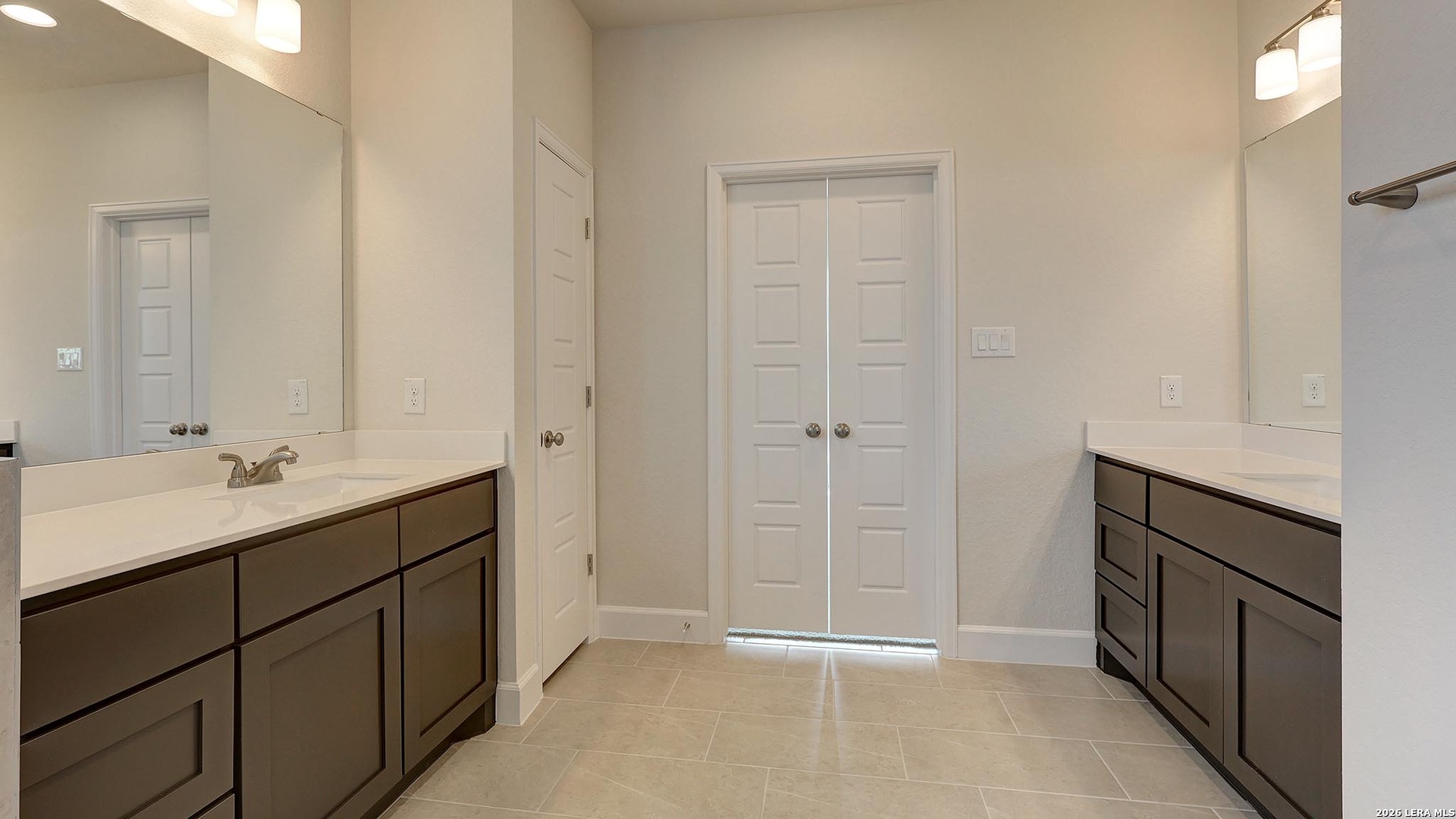 property viewer photo 13
