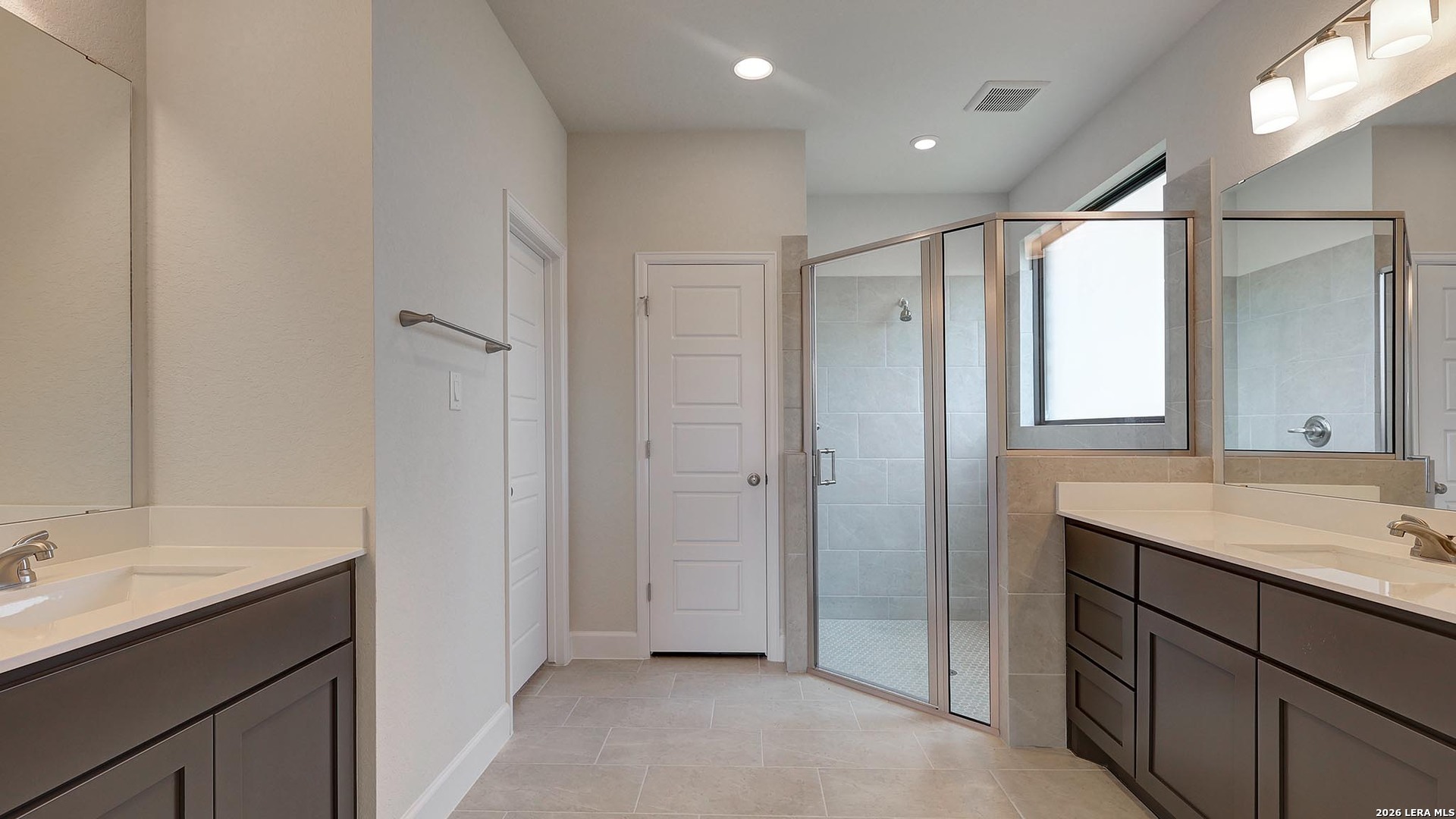 property viewer photo 14