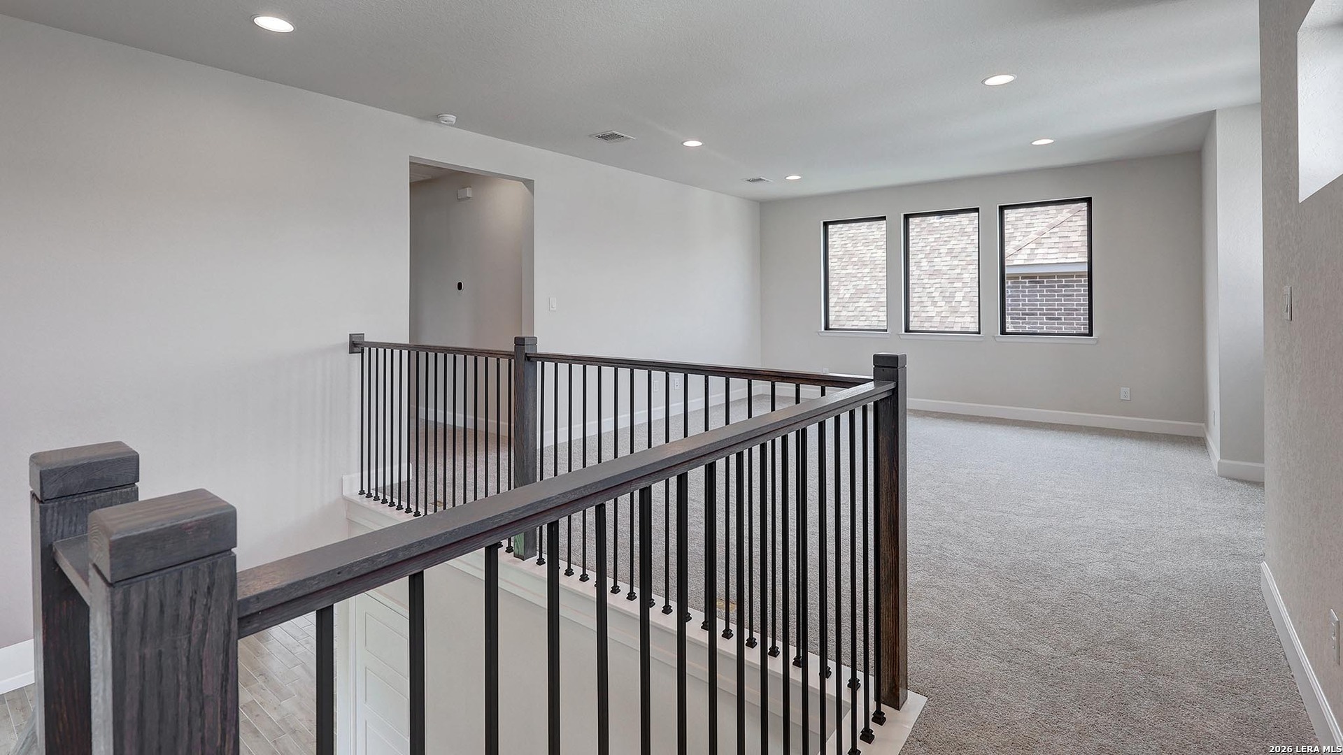 property viewer photo 17