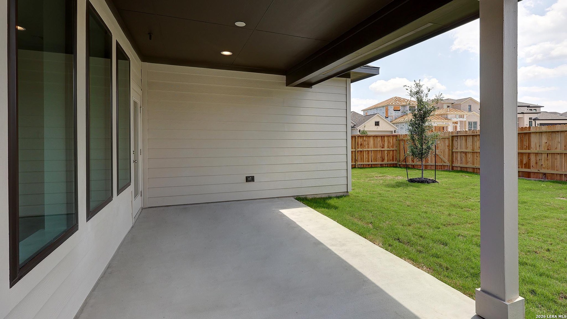 property viewer photo 21