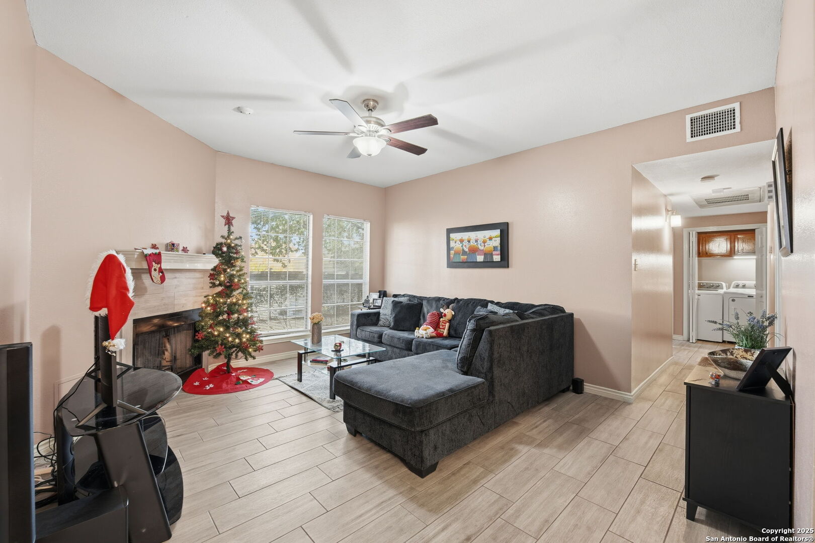 property viewer photo 10