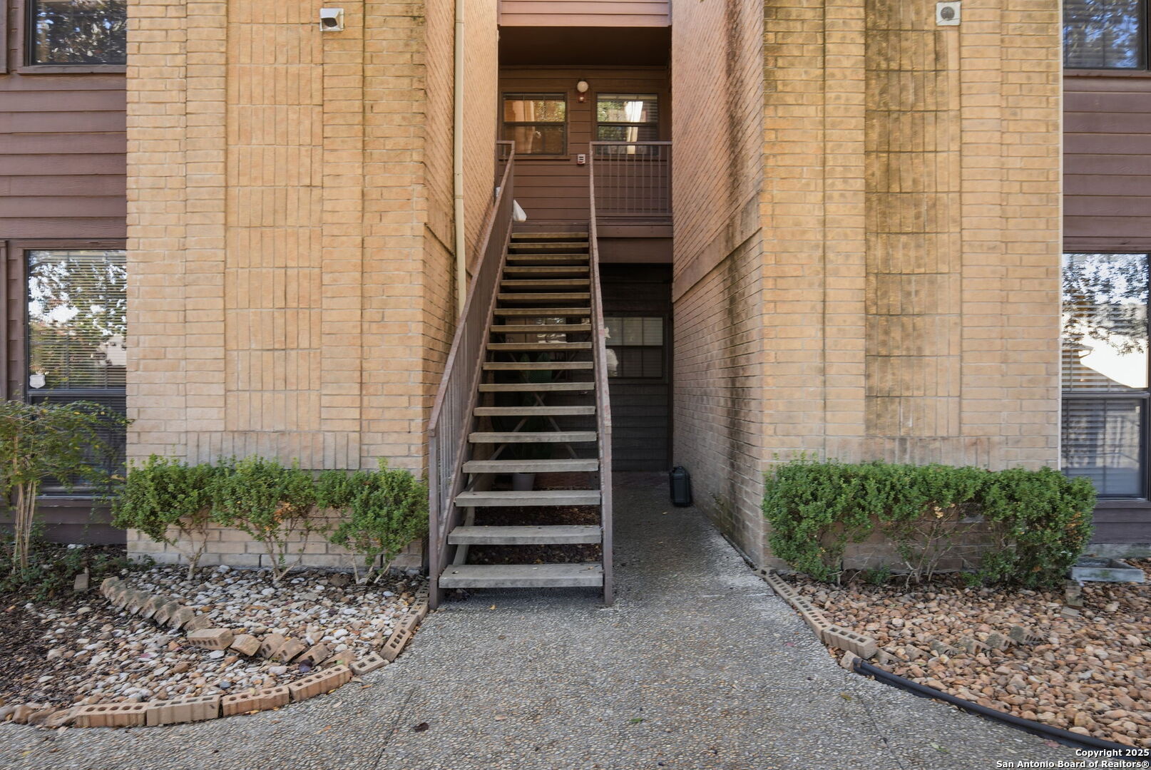 property viewer photo 31