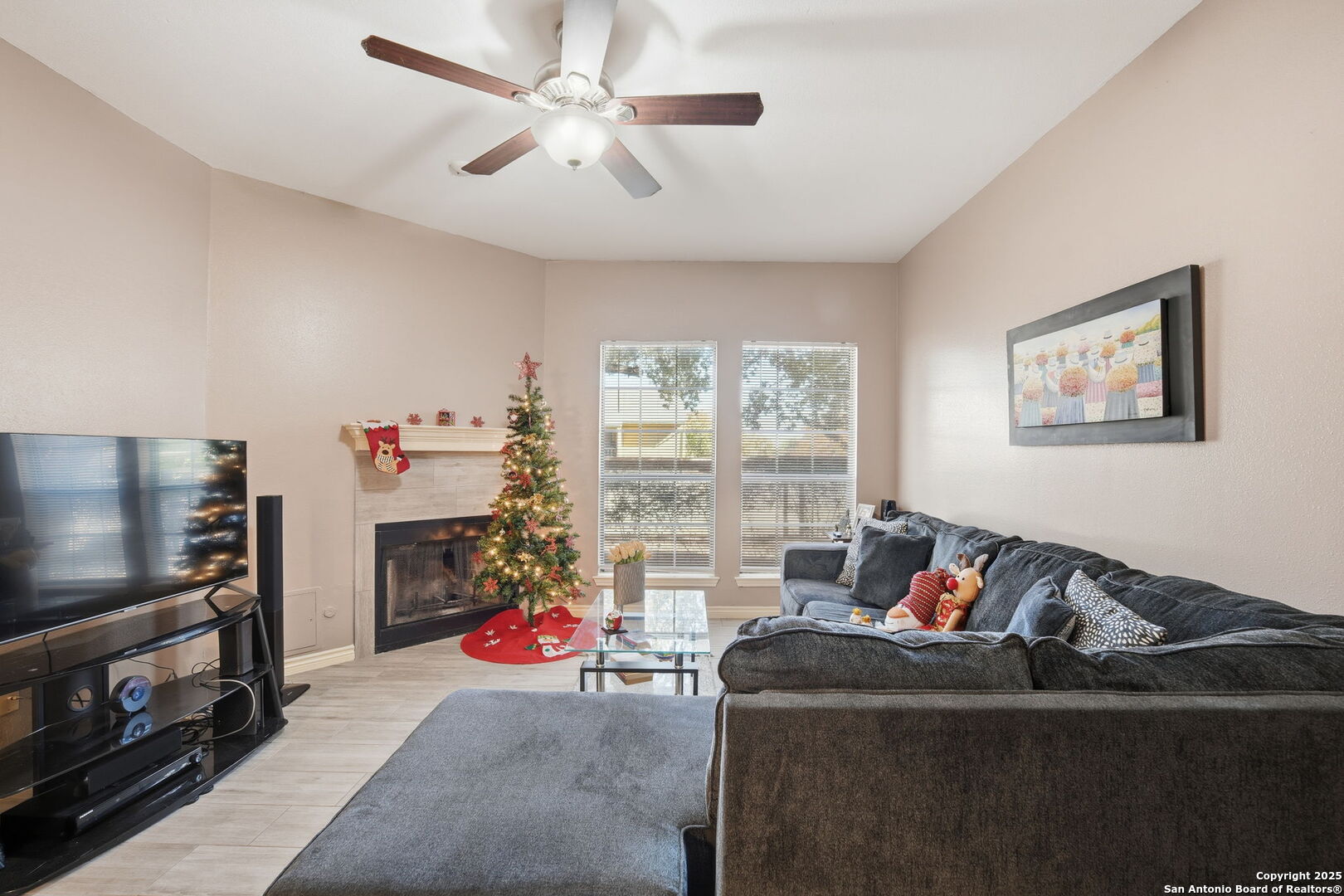 property viewer photo 8
