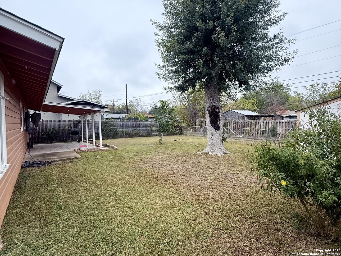 property viewer photo 10