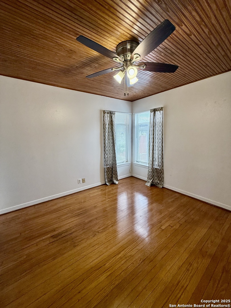 property viewer photo 19