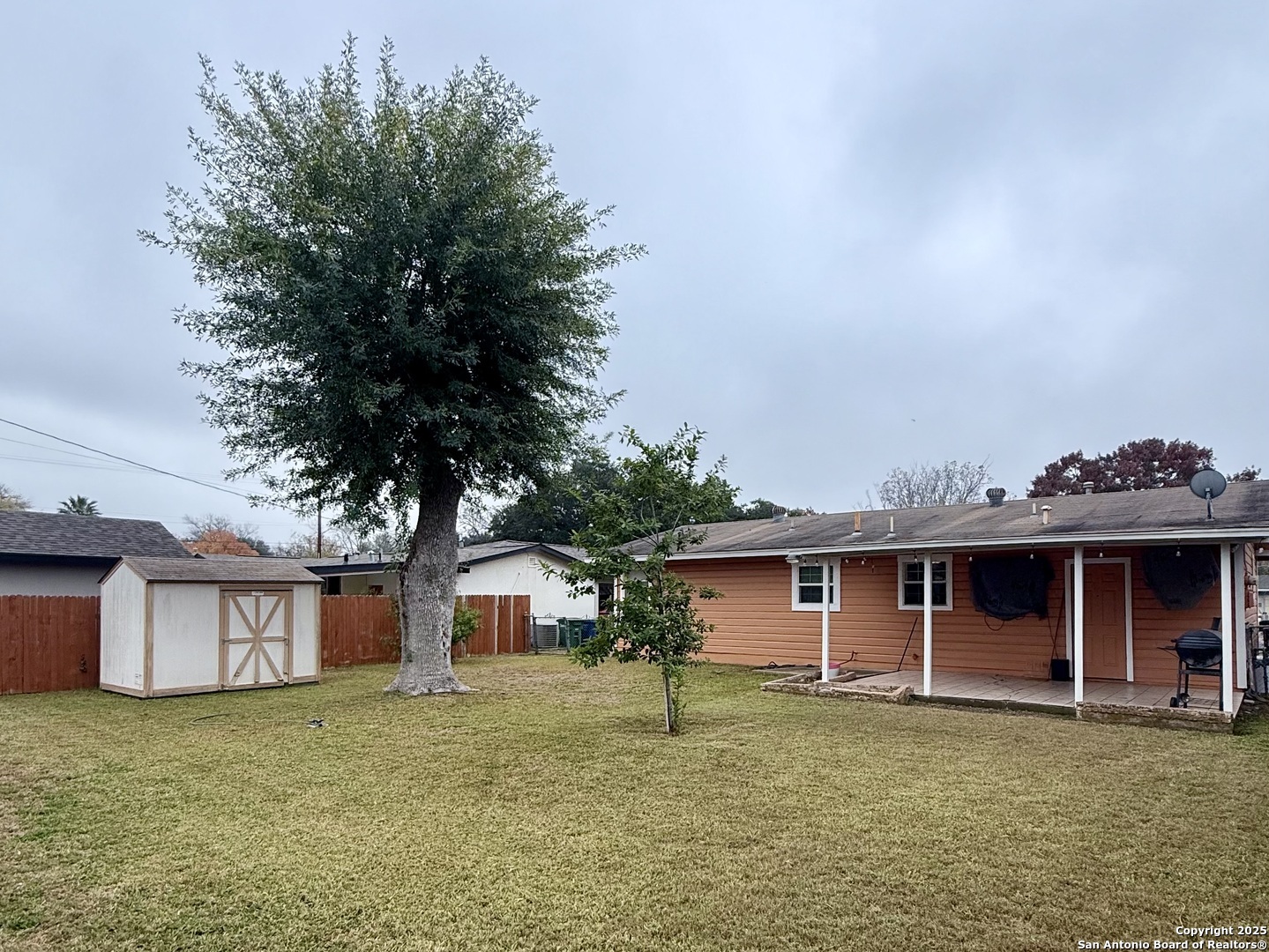 property viewer photo 3