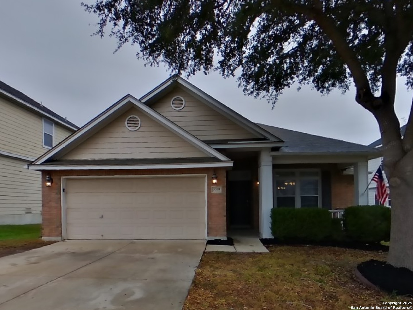 main property photo 0