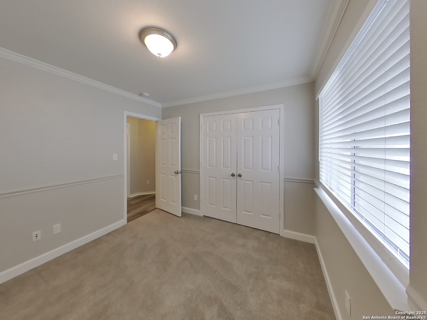 property viewer photo 11