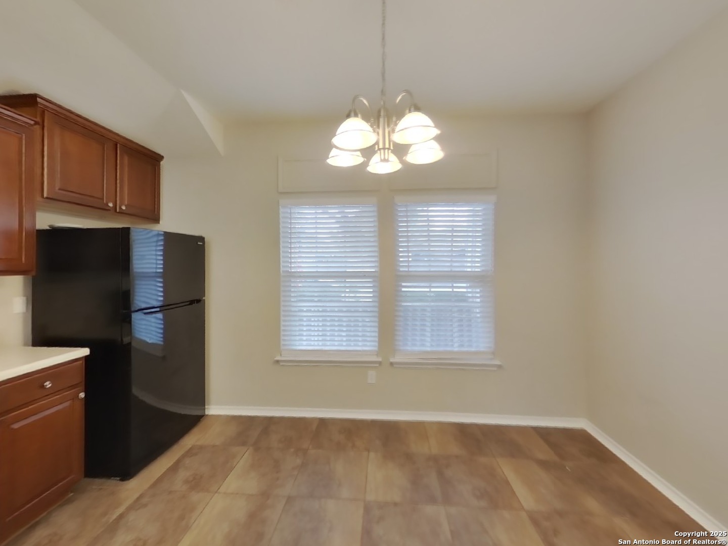 property viewer photo 4