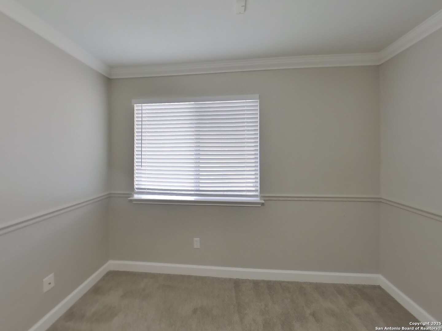 property viewer photo 9
