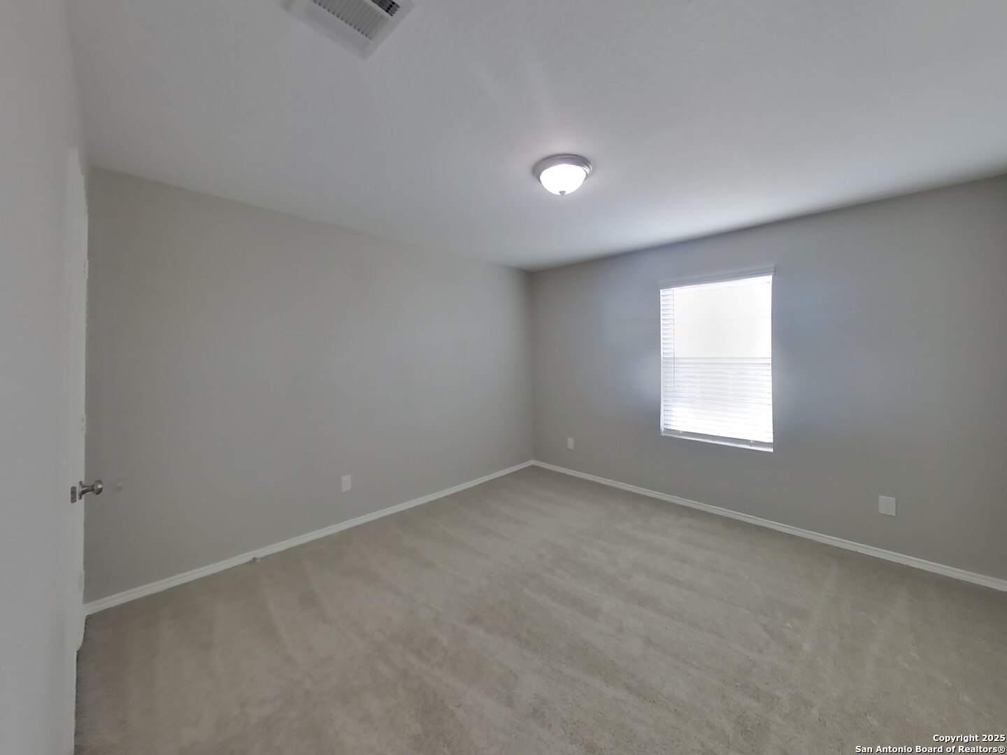 property viewer photo 10