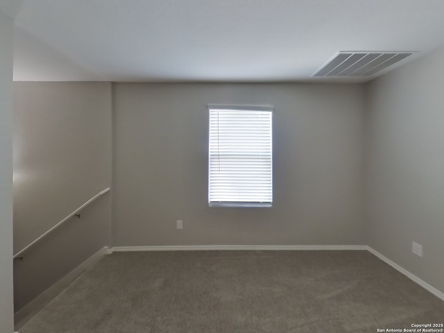 property viewer photo 14
