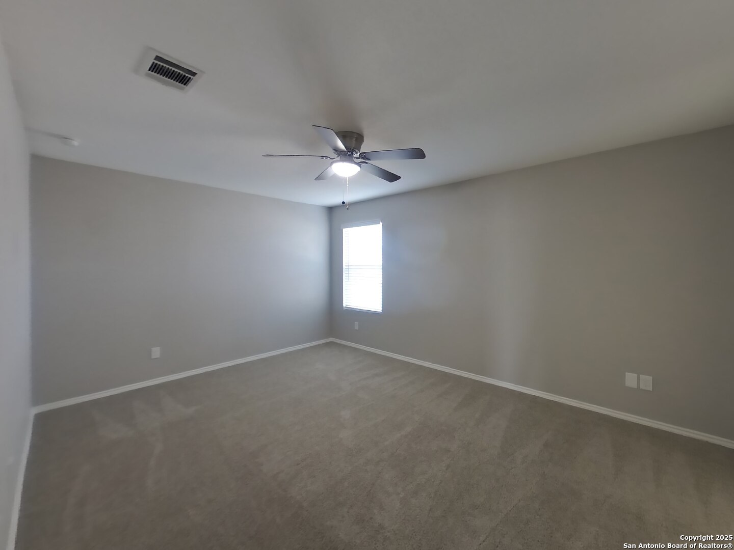 property viewer photo 4