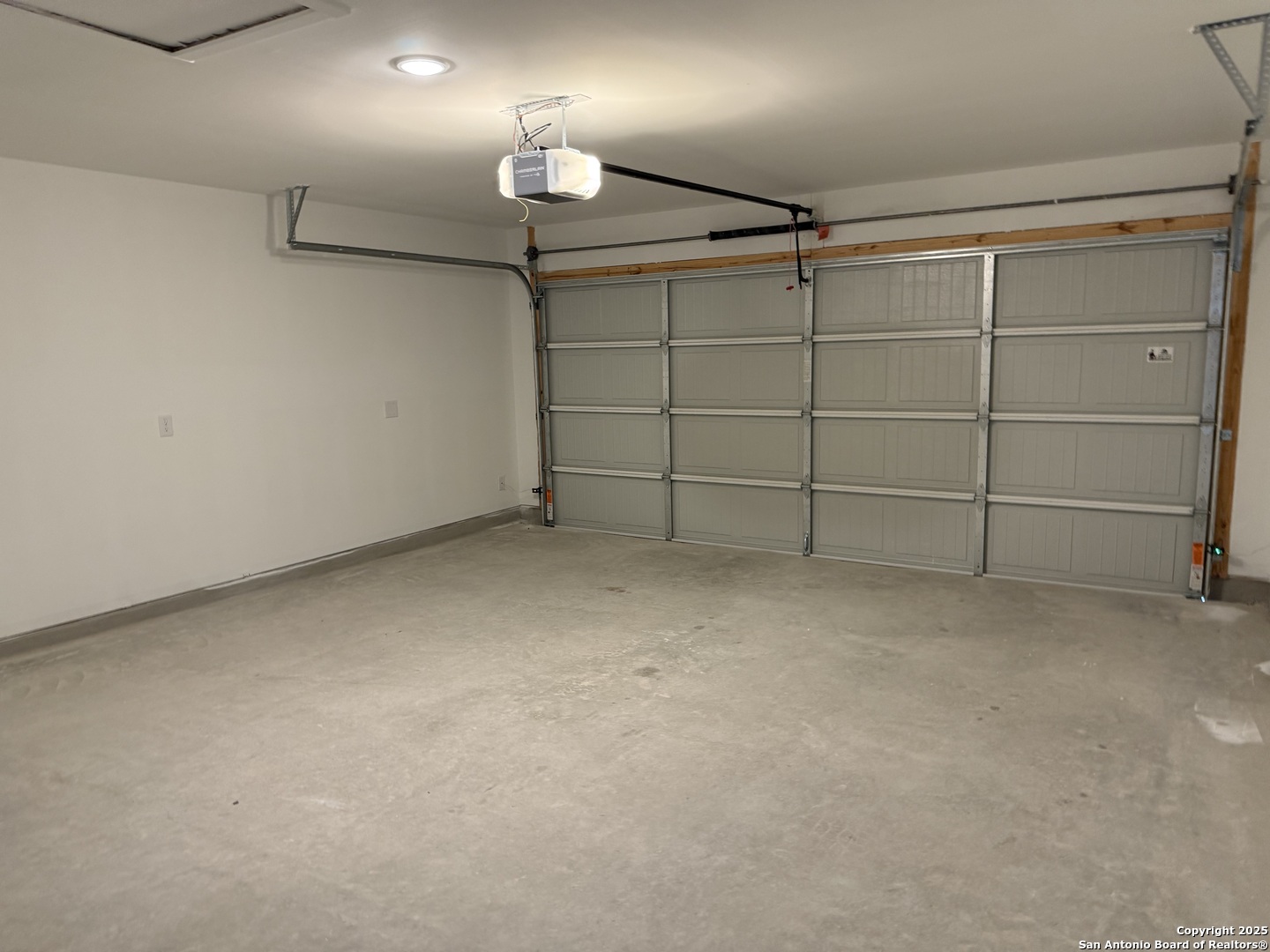 property viewer photo 11