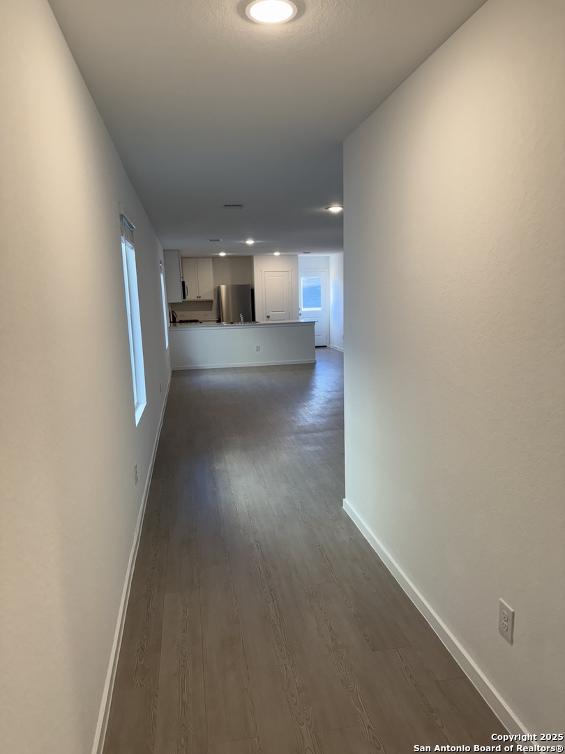 property viewer photo 4