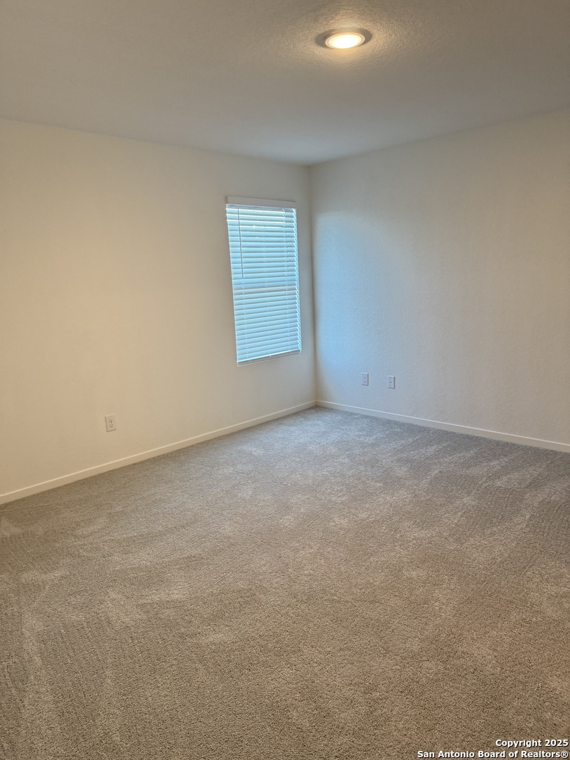 property viewer photo 5