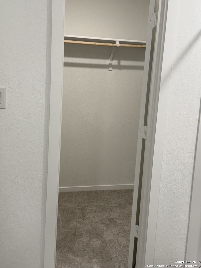 property viewer photo 7