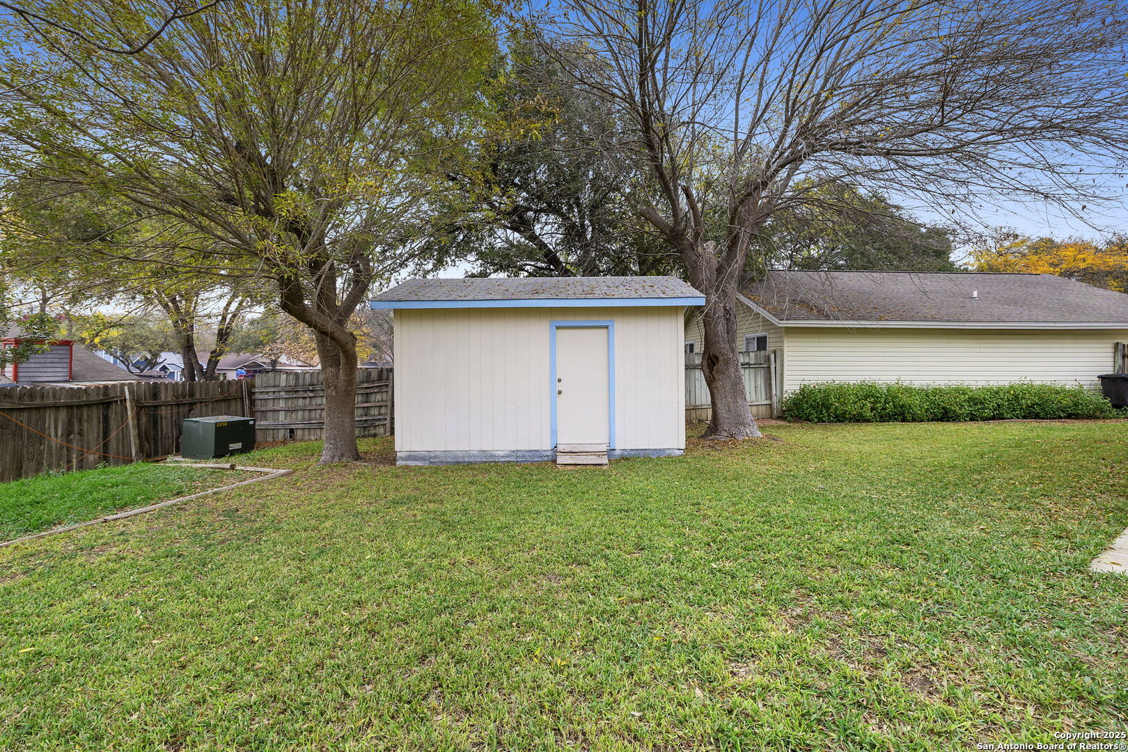 main property photo 27