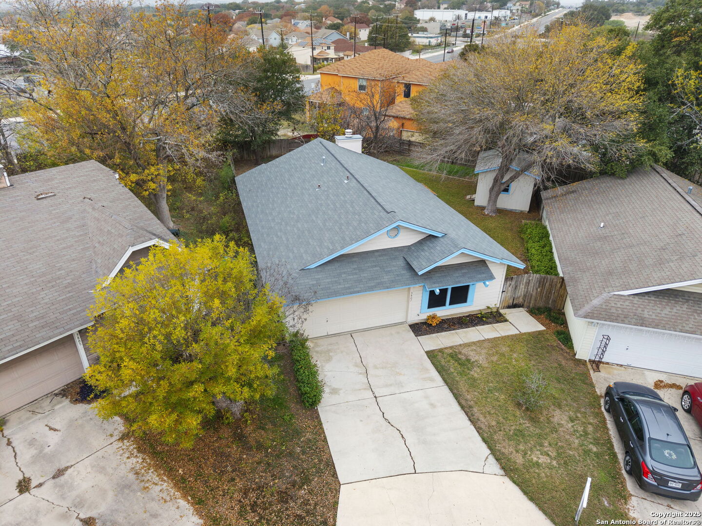 main property photo 32