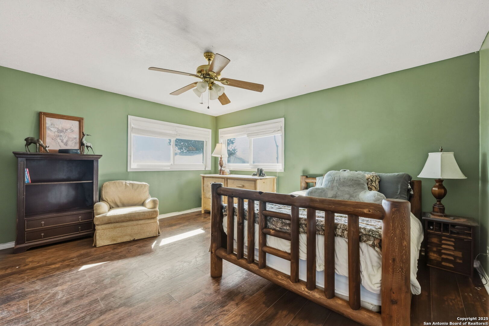 main property photo 19