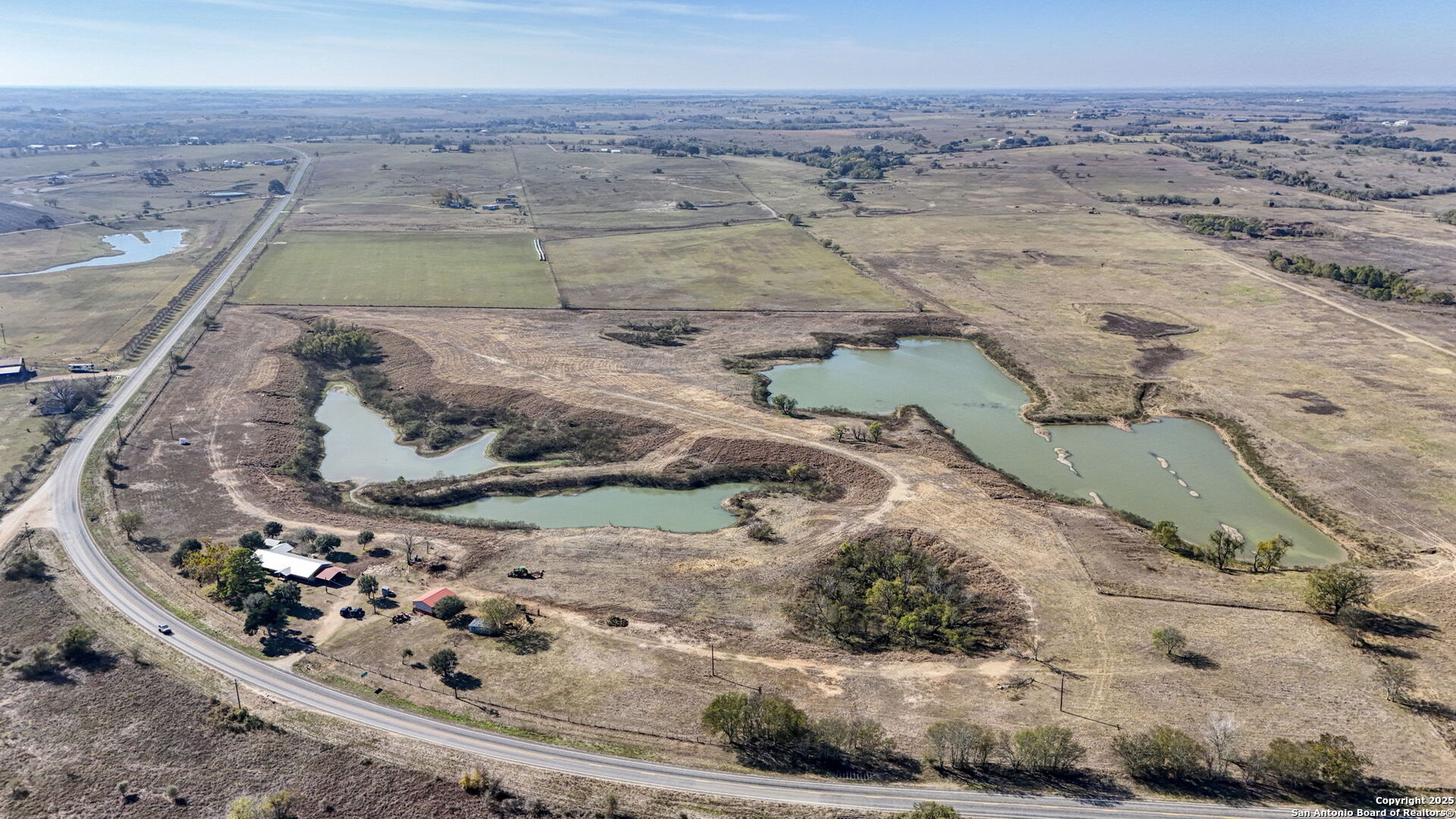 main property photo 41
