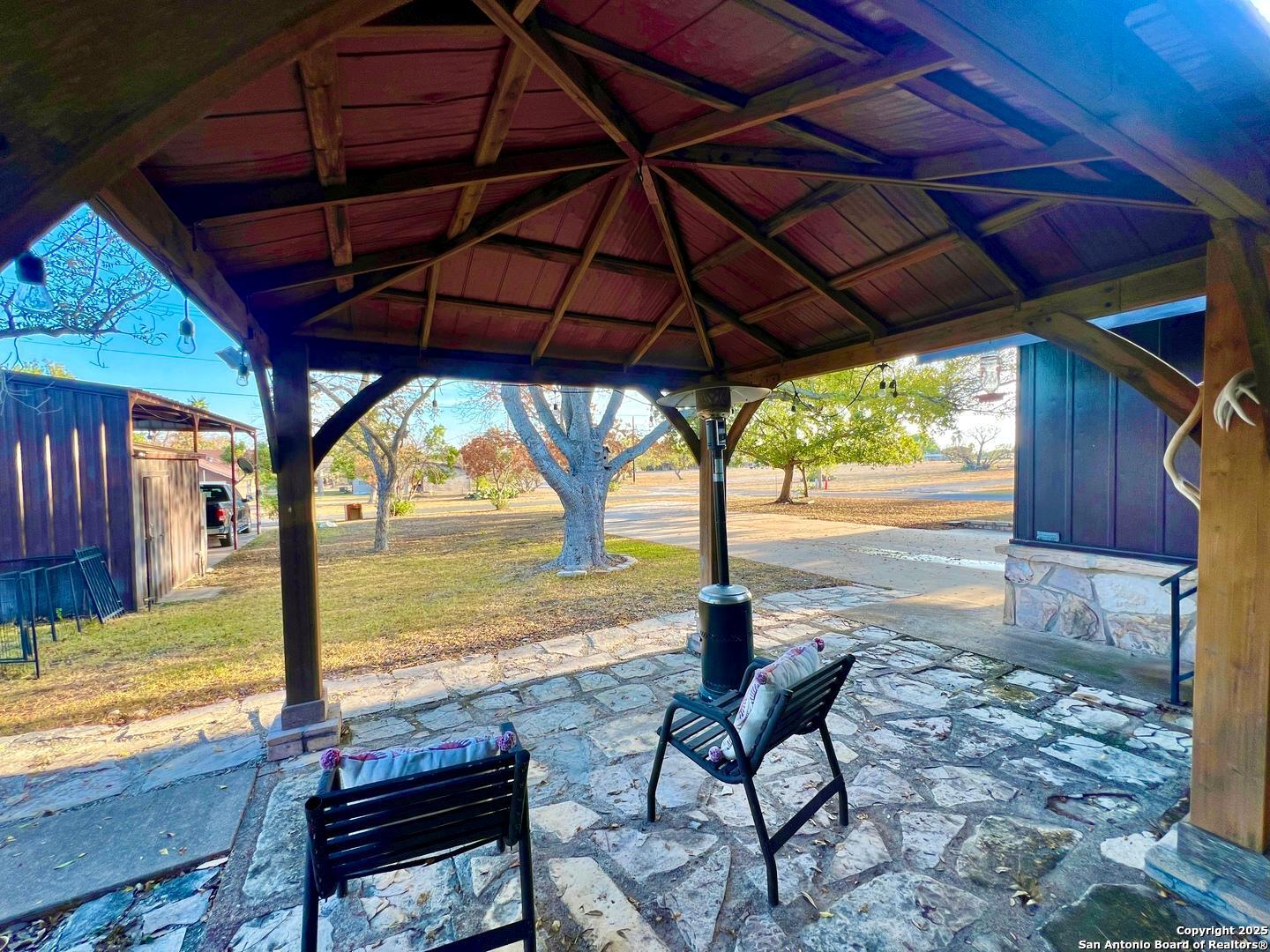 main property photo 24