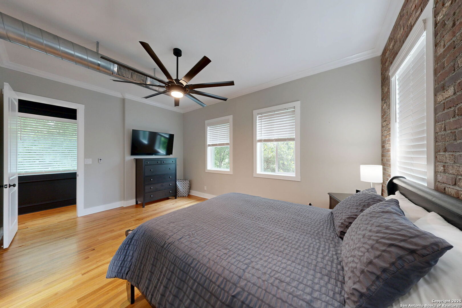 main property photo 38