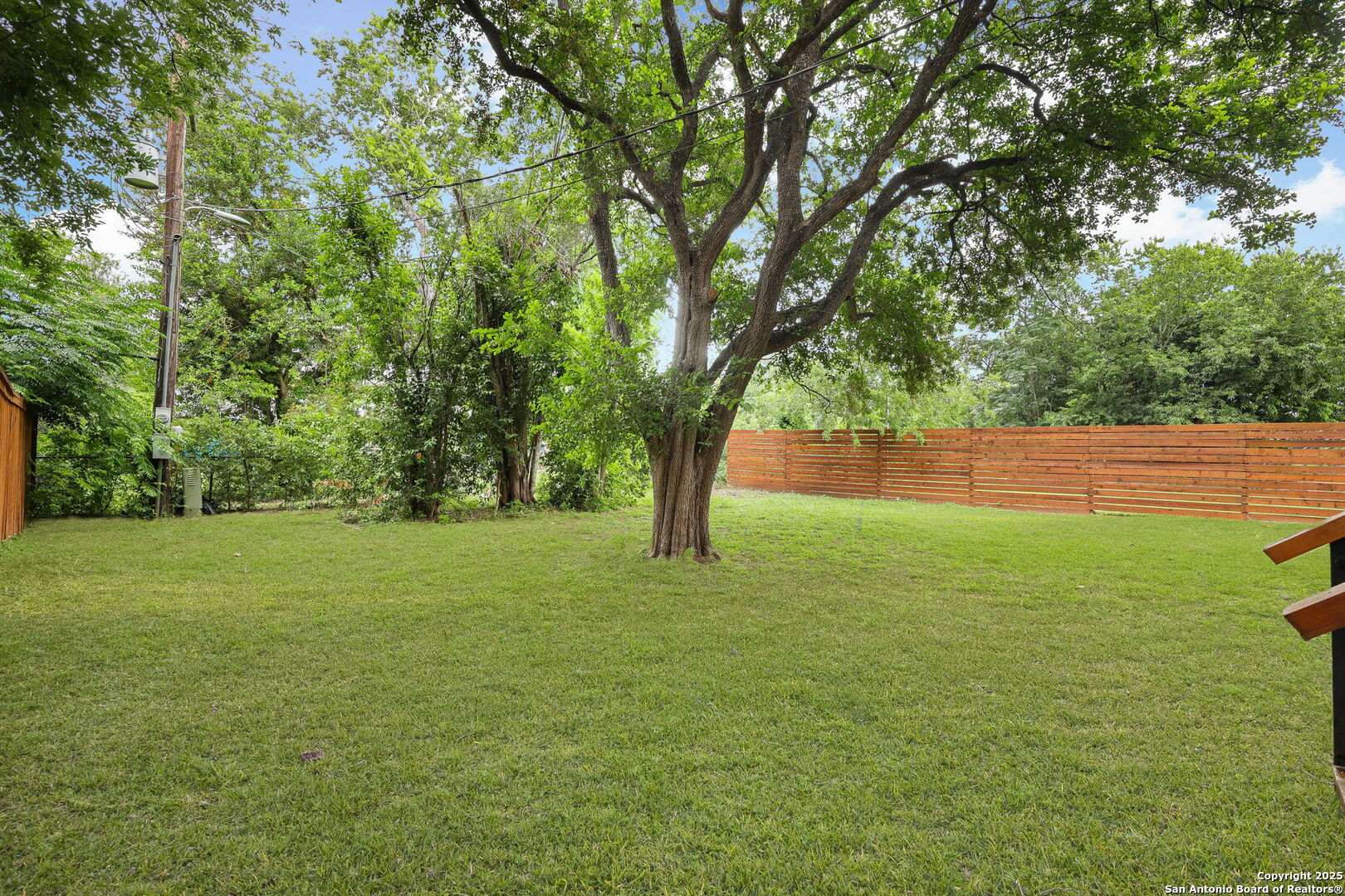 main property photo 41