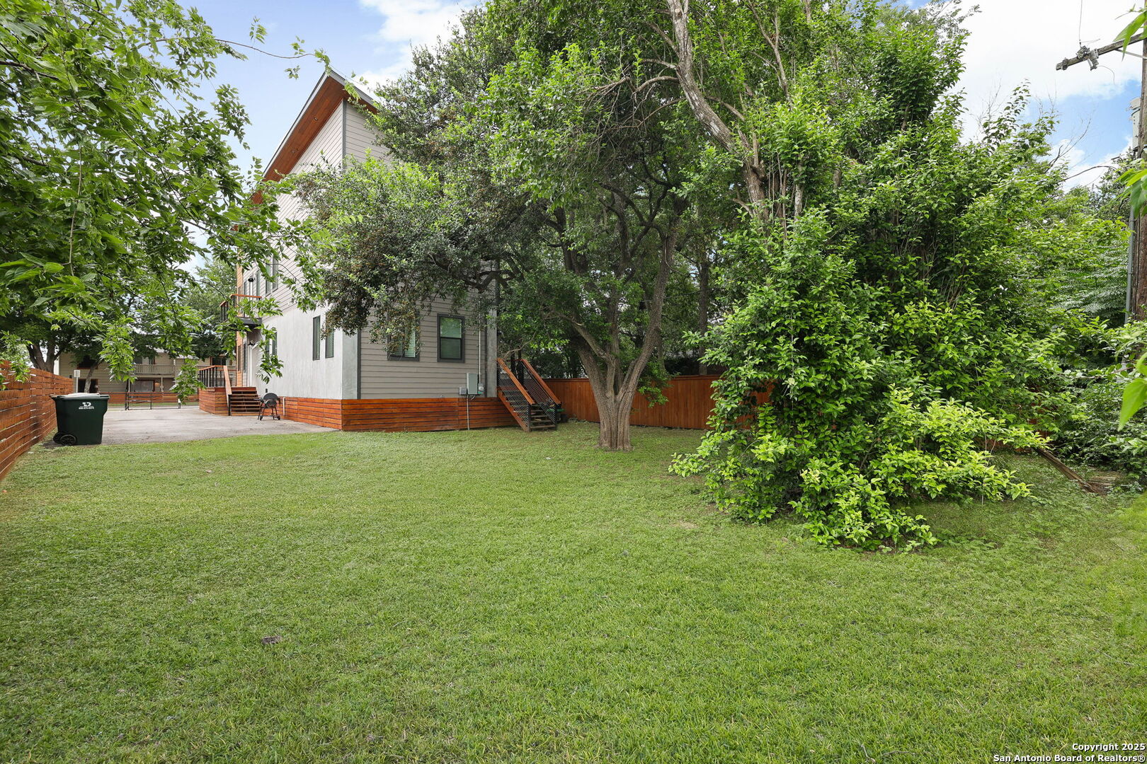 main property photo 42