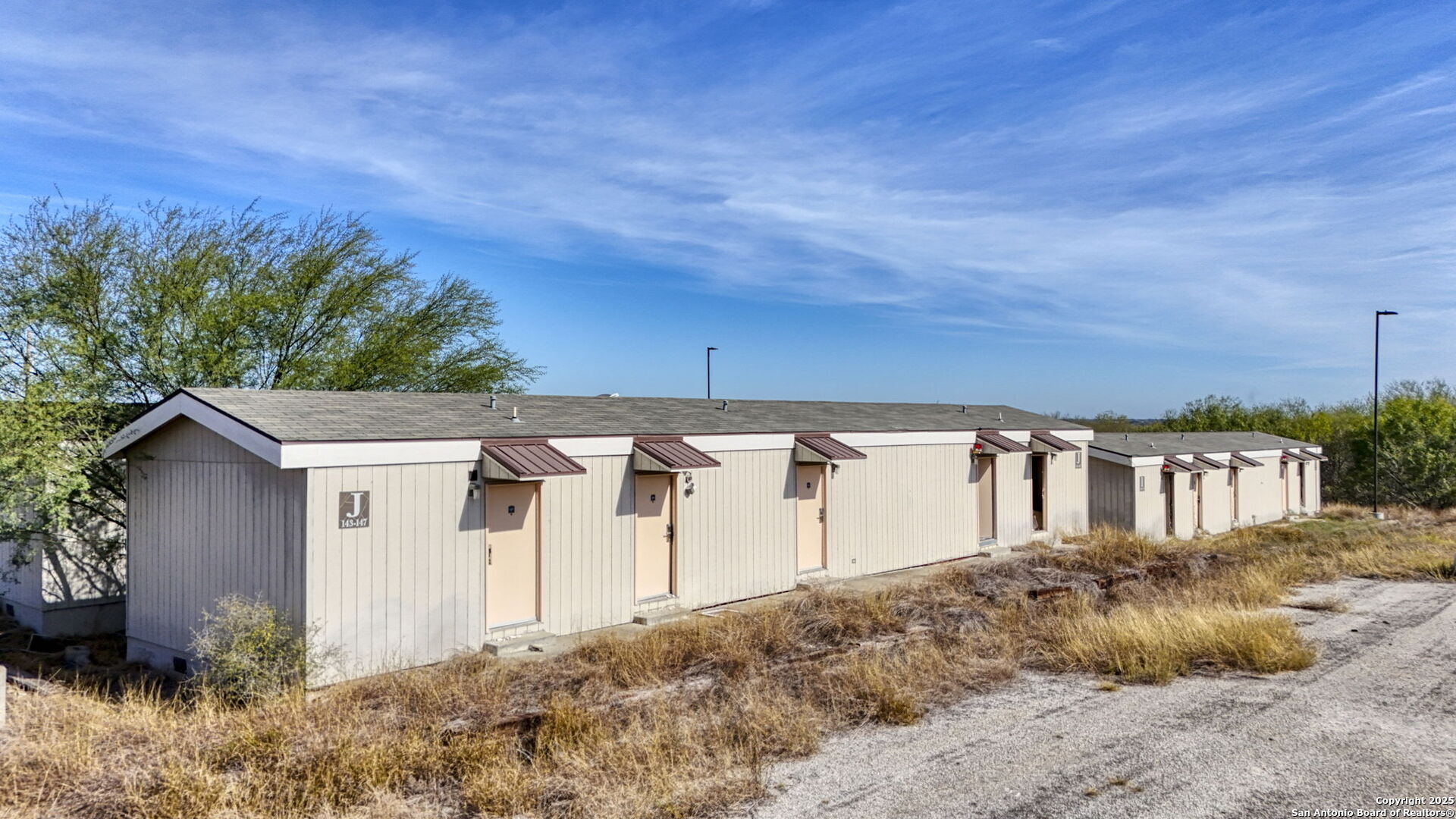 main property photo 41