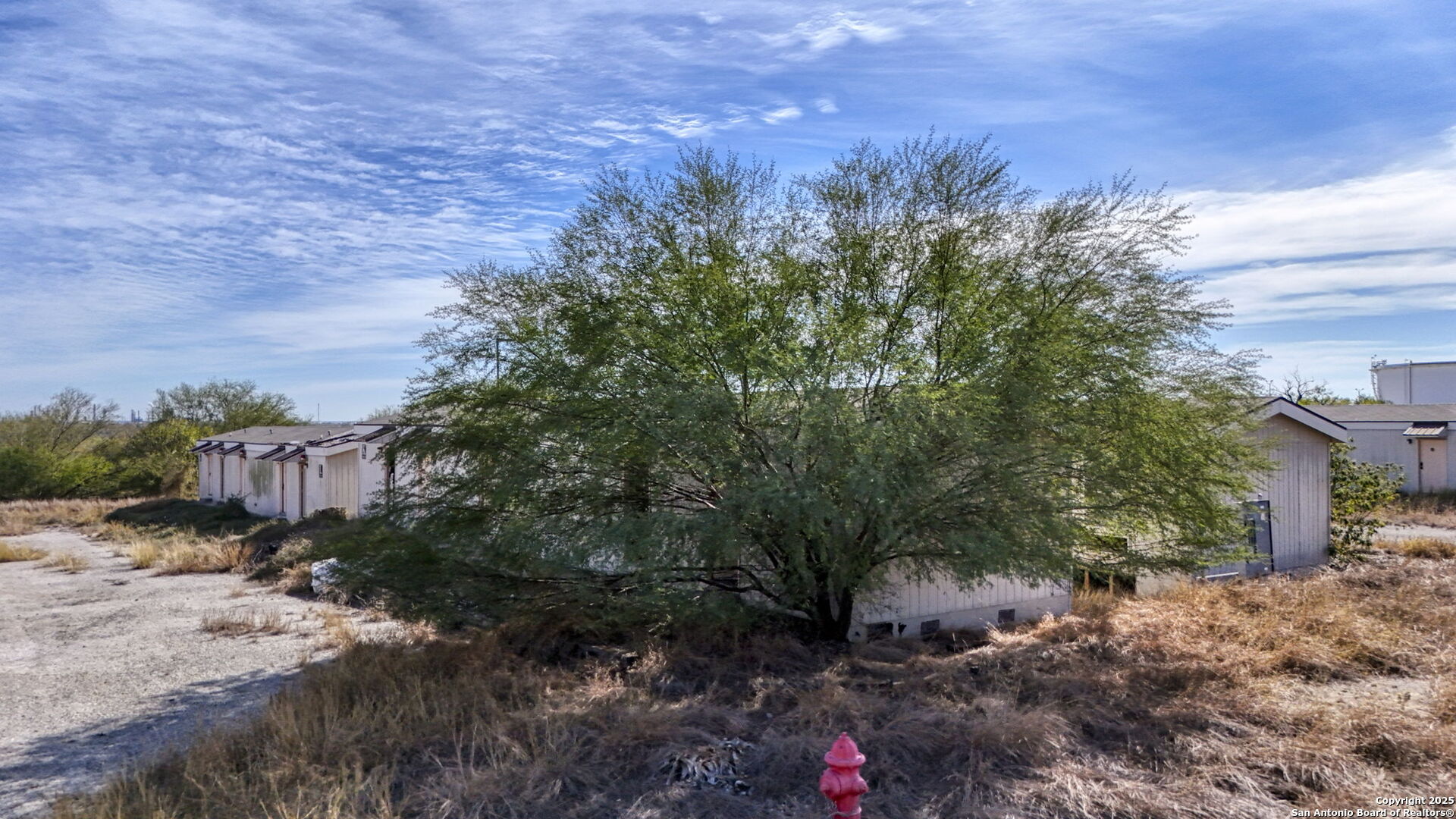main property photo 42