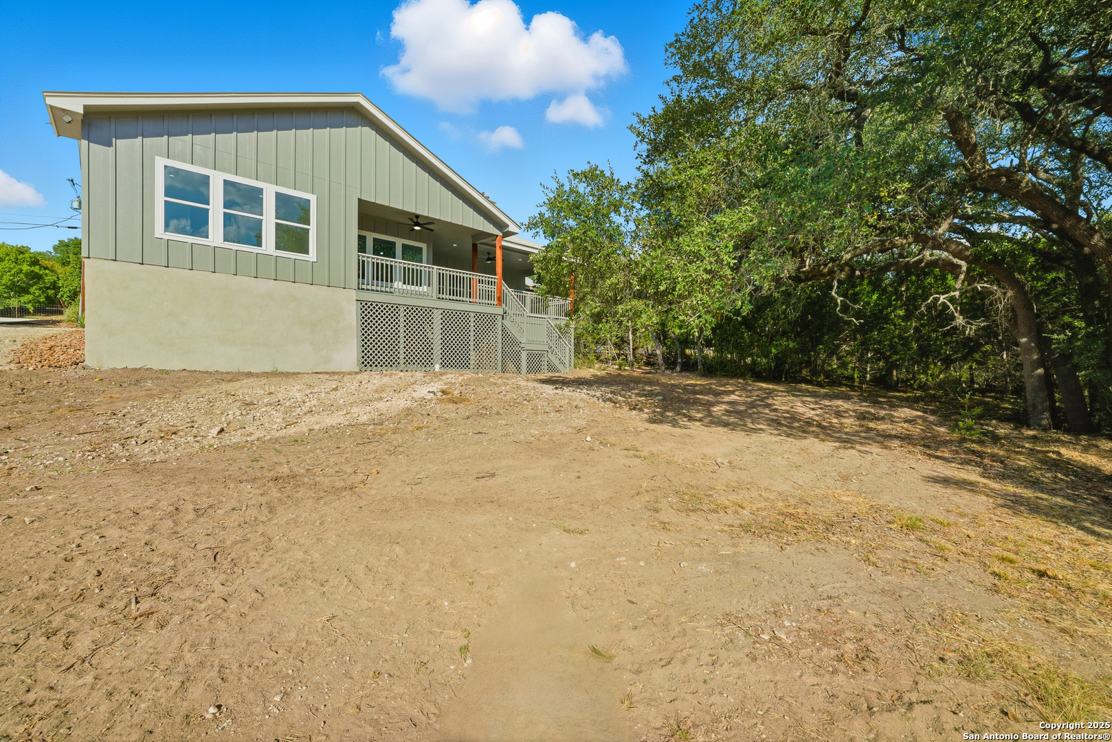 main property photo 38
