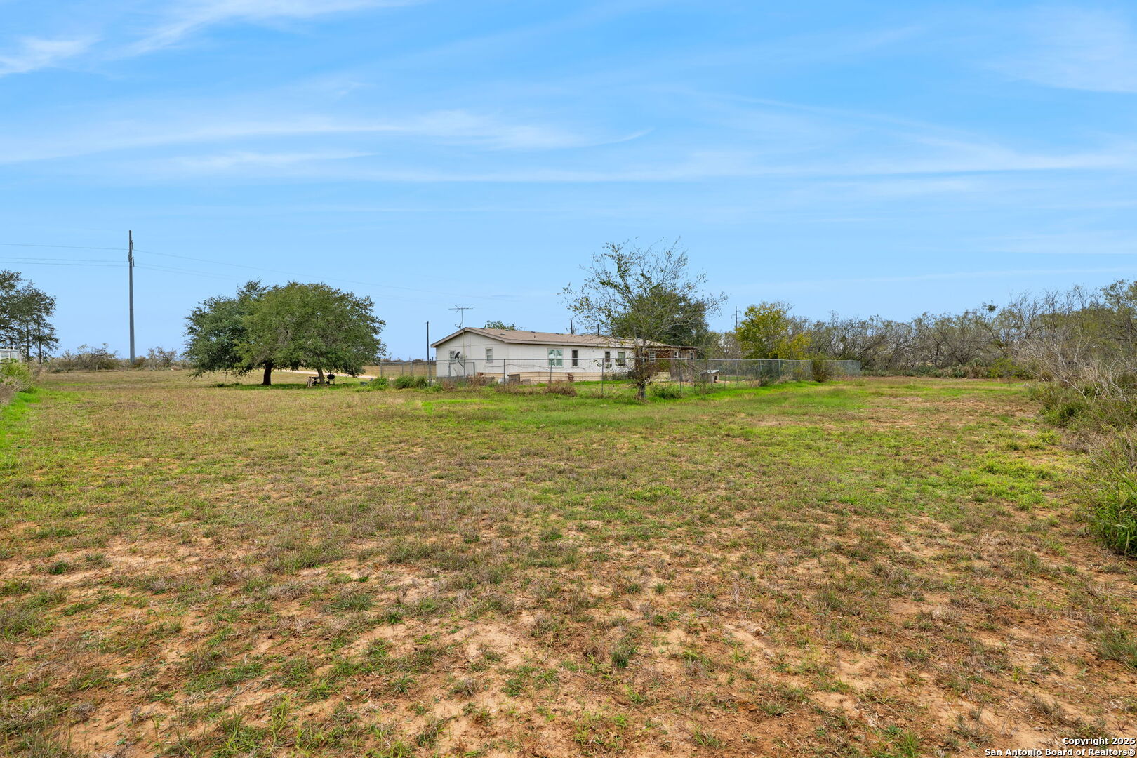 main property photo 27