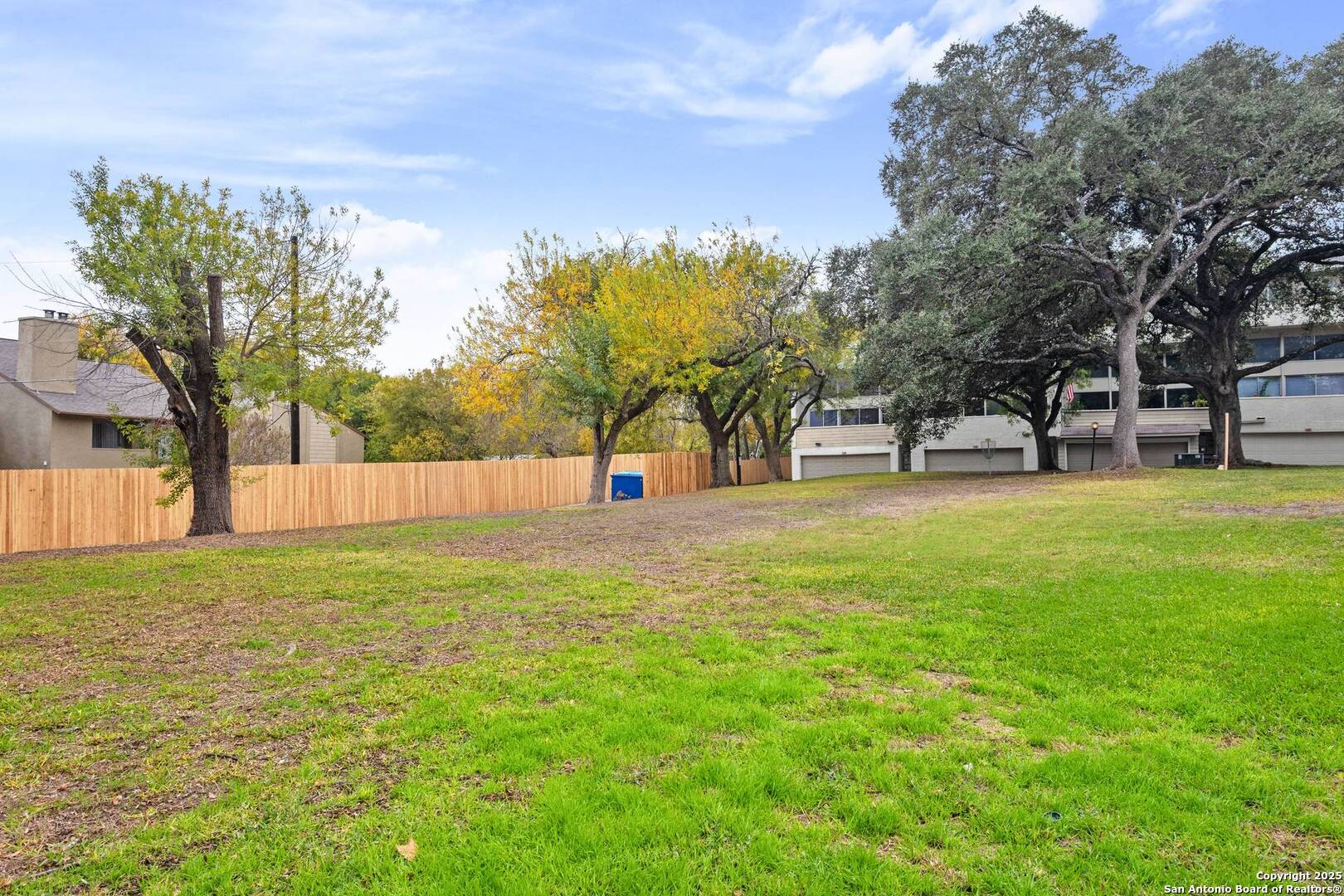 main property photo 26