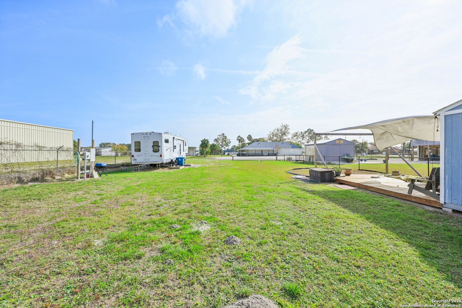 main property photo 7