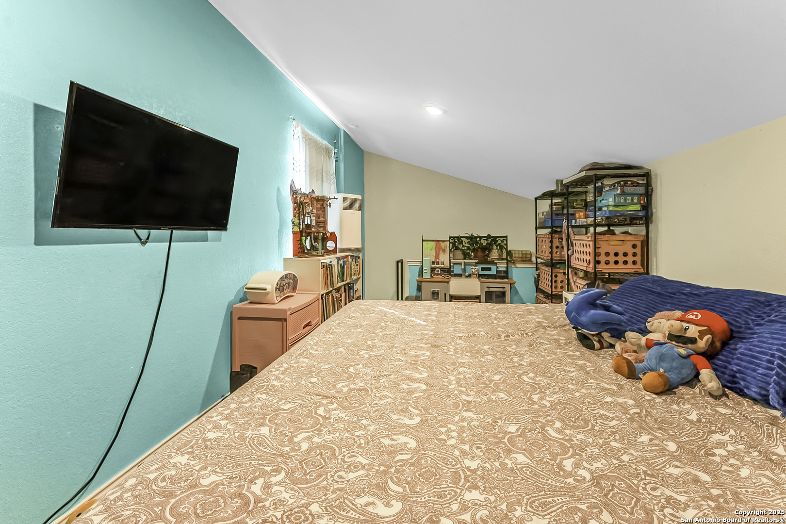 main property photo 11