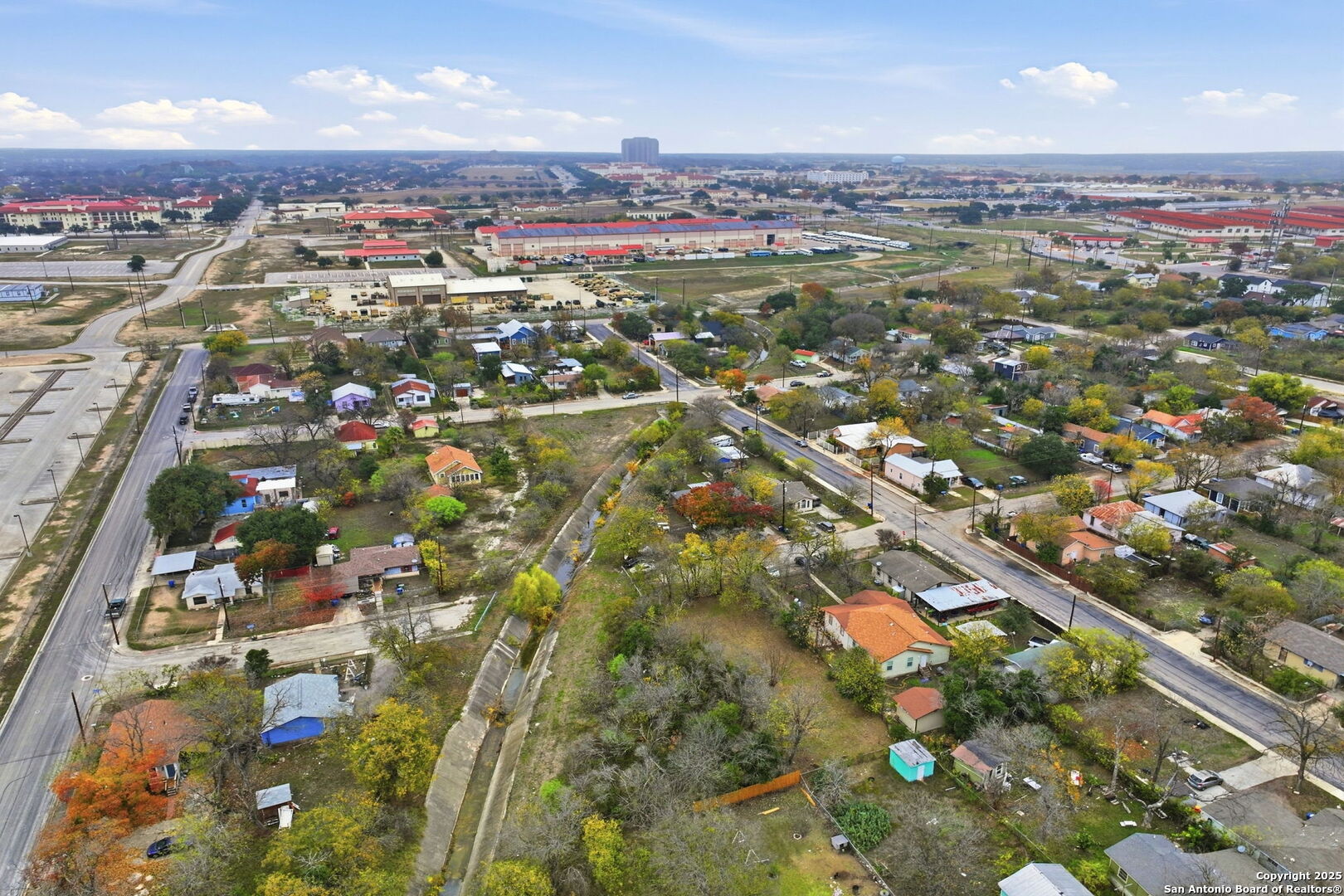 main property photo 17