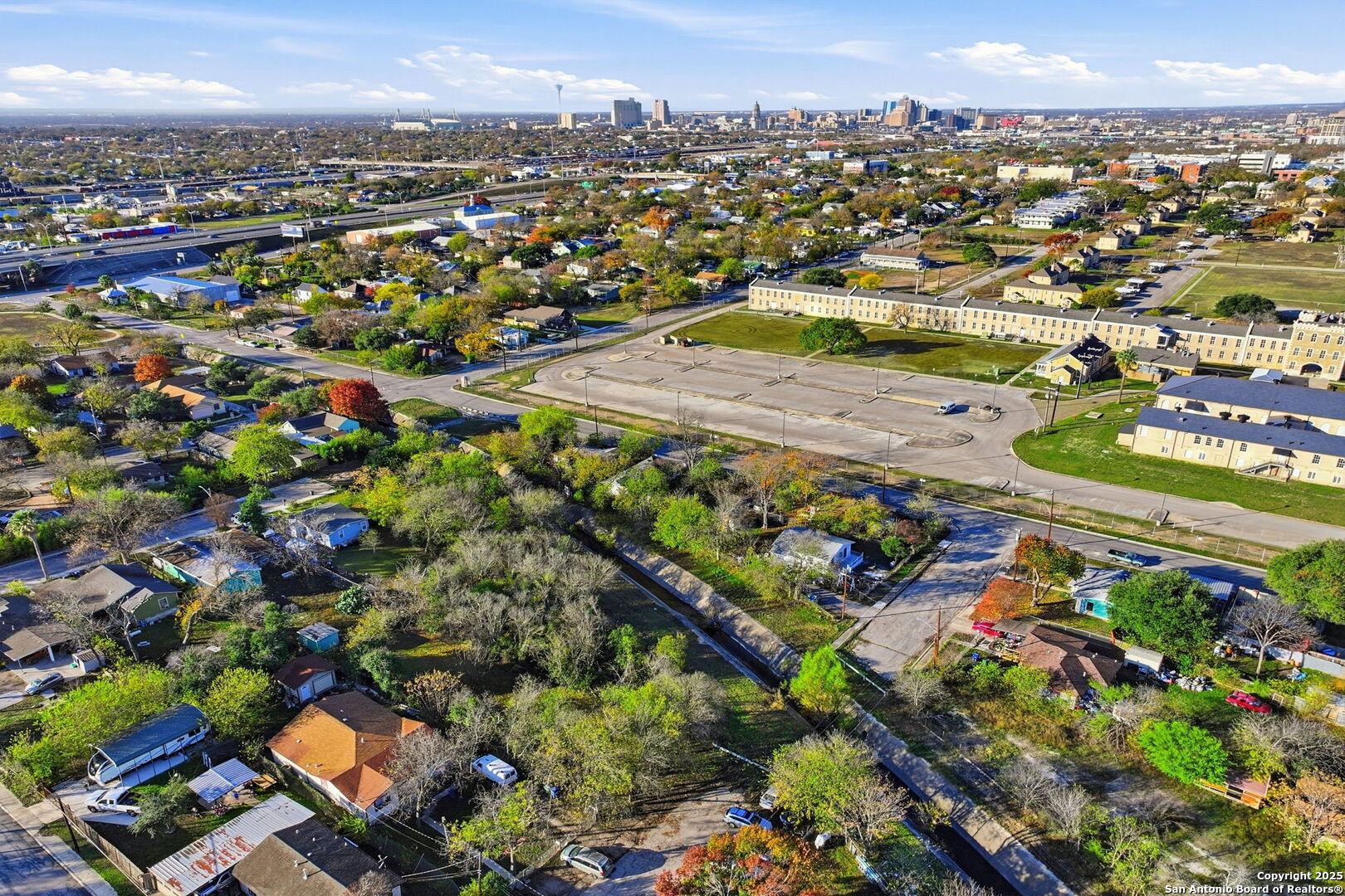 main property photo 24
