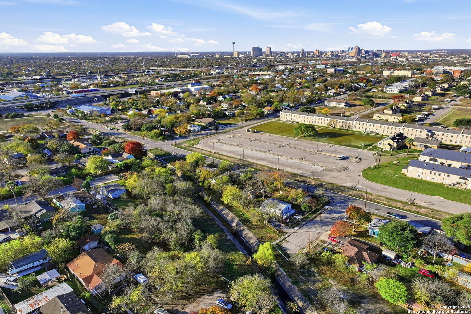 main property photo 25