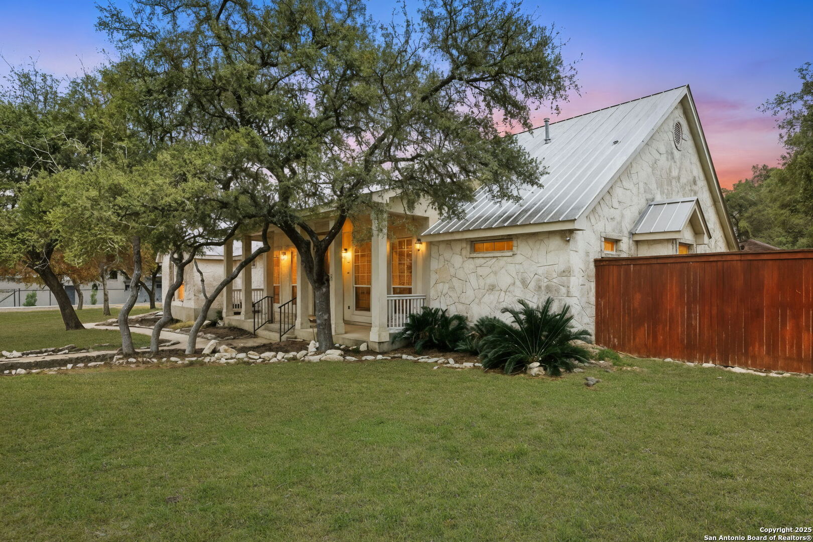 main property photo 2