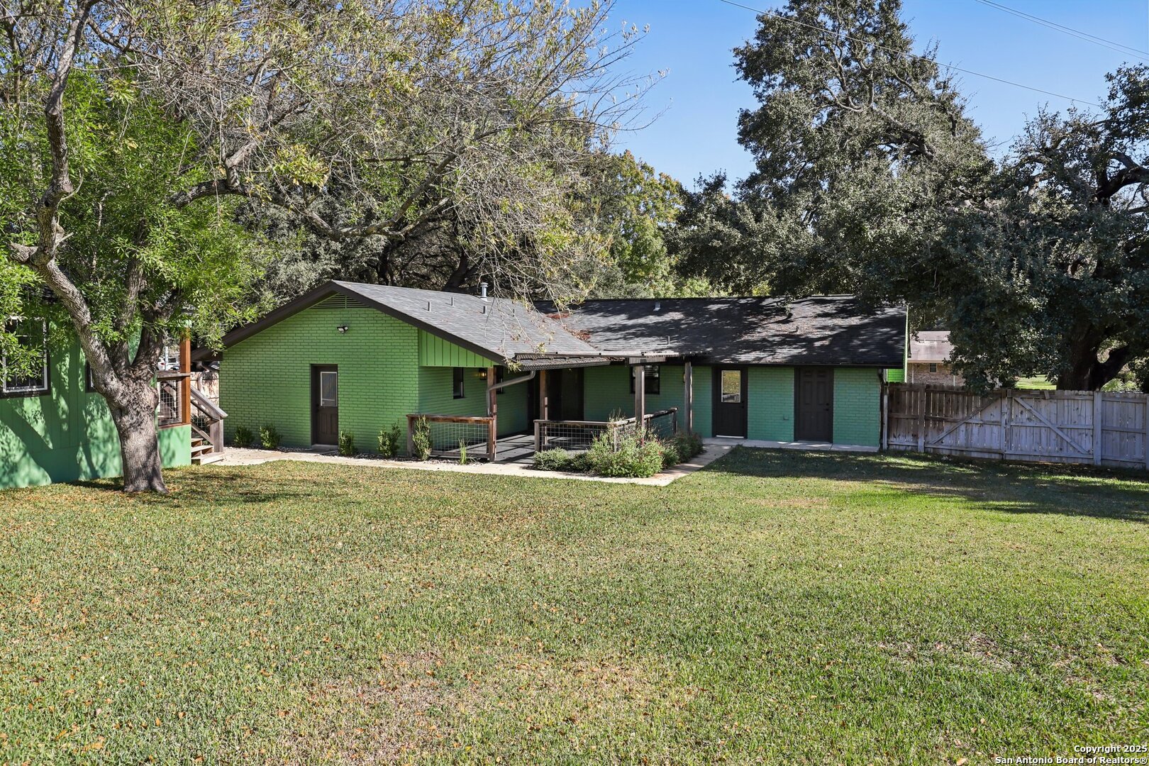 main property photo 37