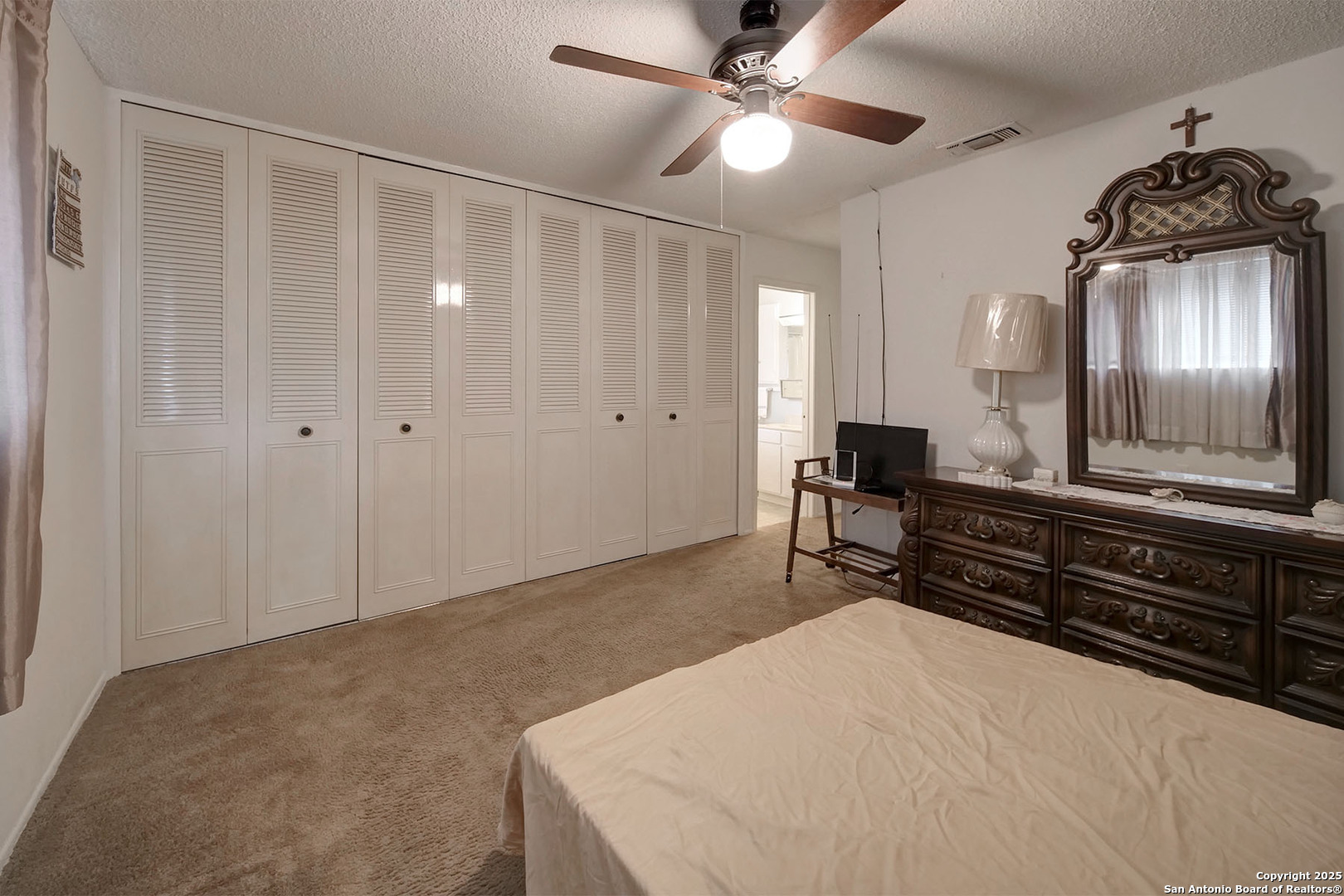 property viewer photo 13