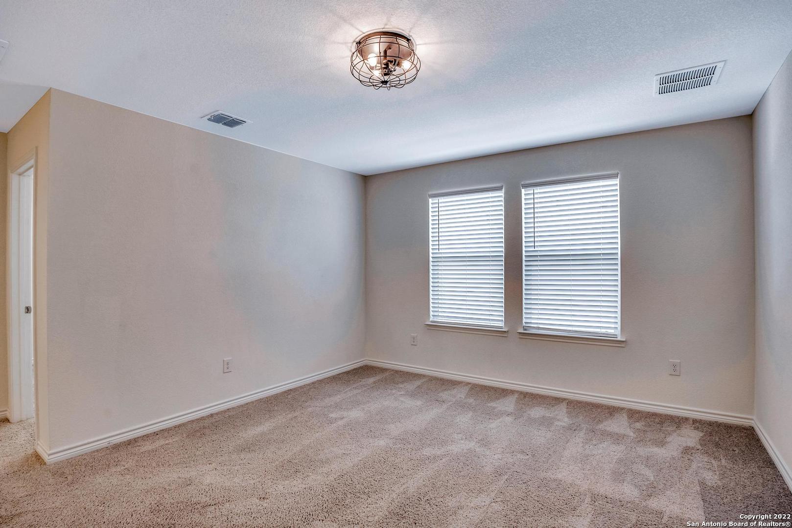 property viewer photo 13