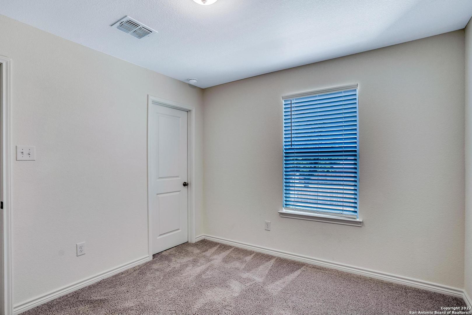 property viewer photo 18