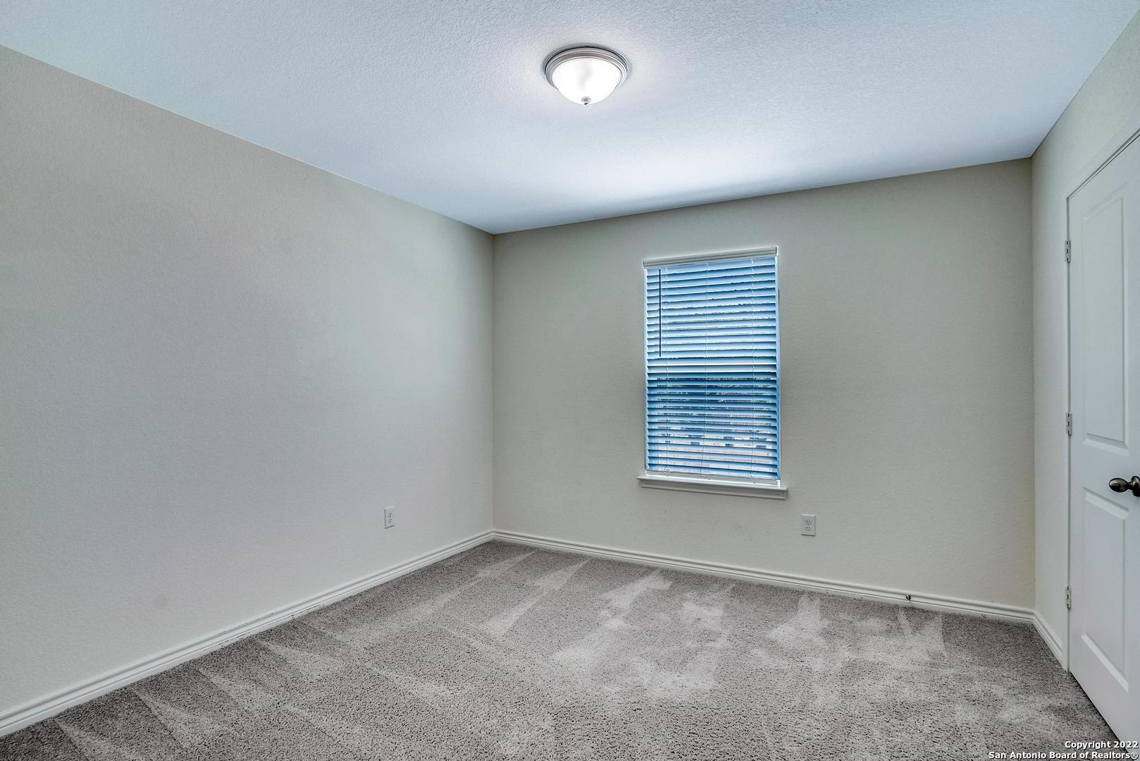 property viewer photo 20