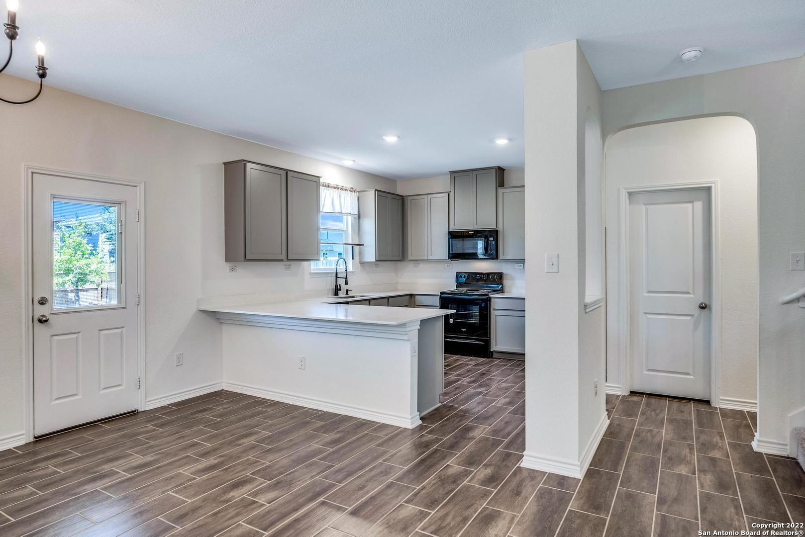 property viewer photo 7