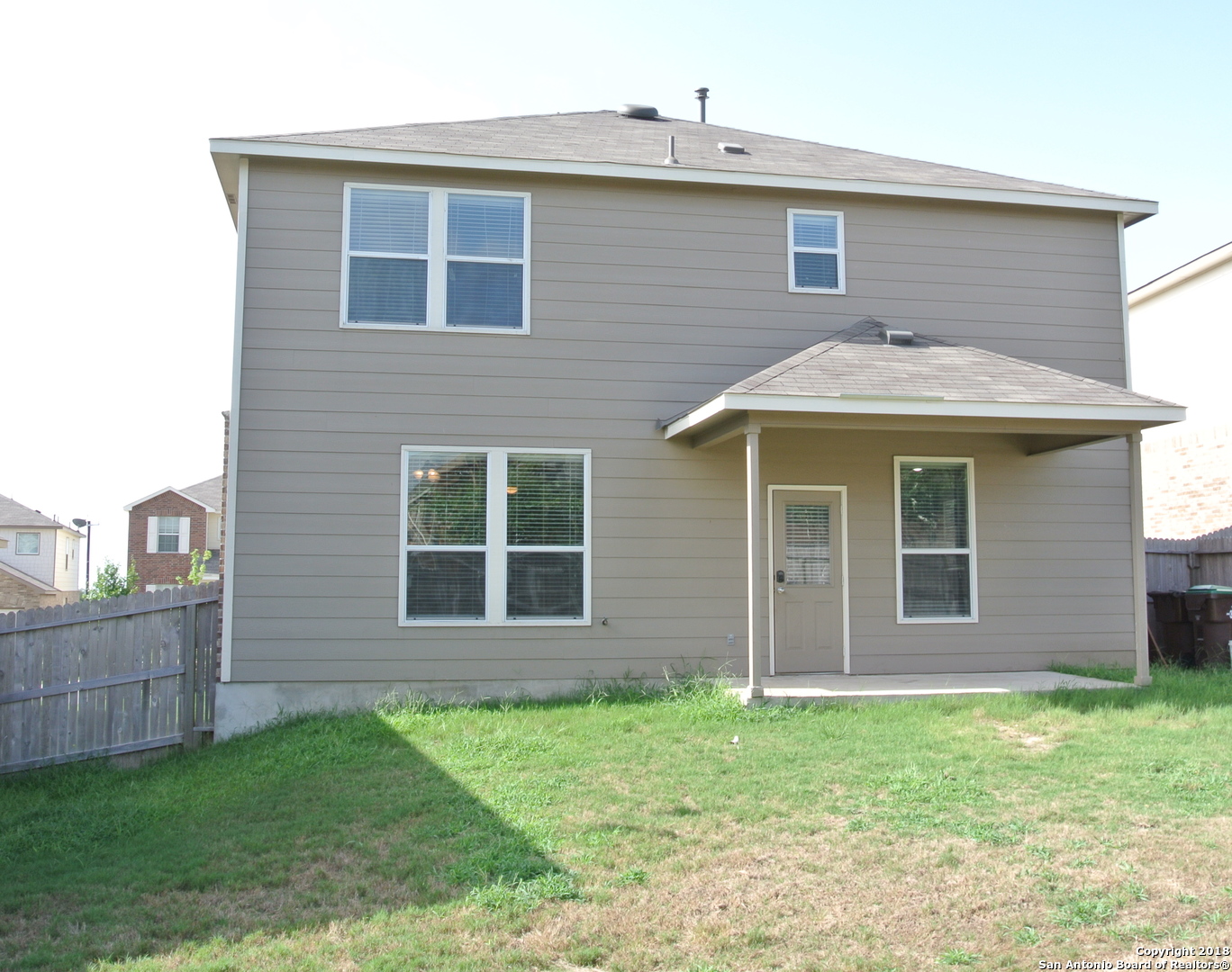 main property photo 19