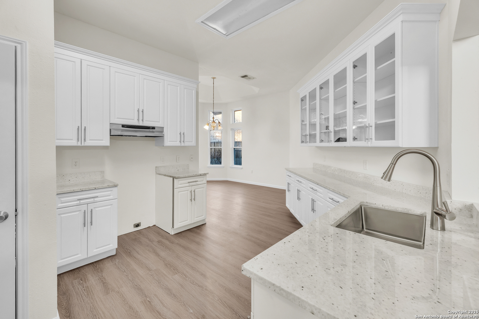 property viewer photo 14