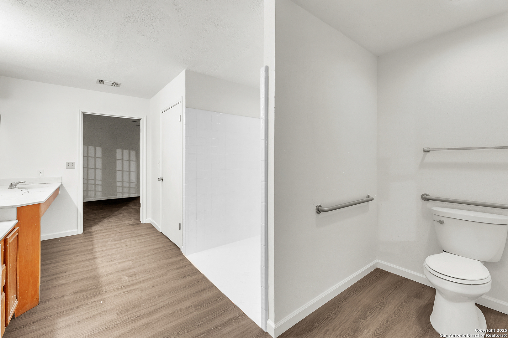 property viewer photo 26