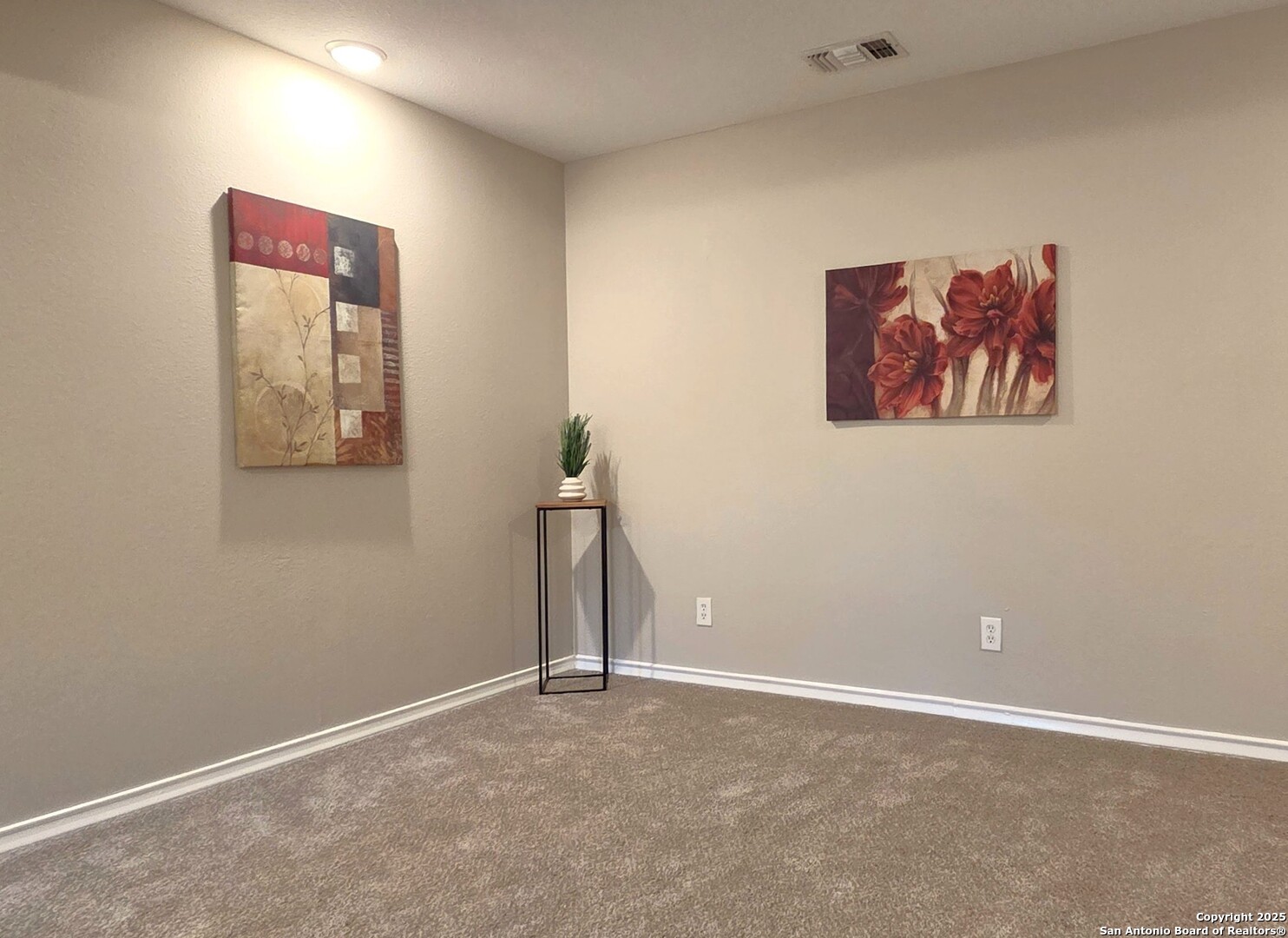 property viewer photo 10
